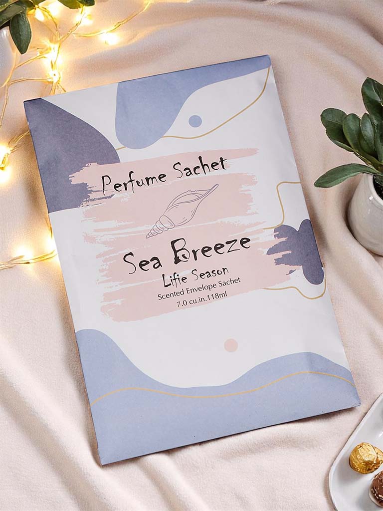 Scented sachets for cars, handbags, wardrobes, and bathrooms. Sea Breeze scent.