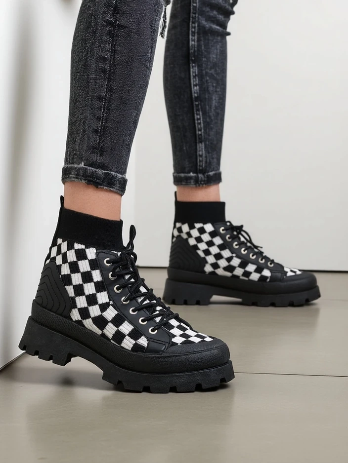 Royalfashion Women's ankle boots with a print Zorinose