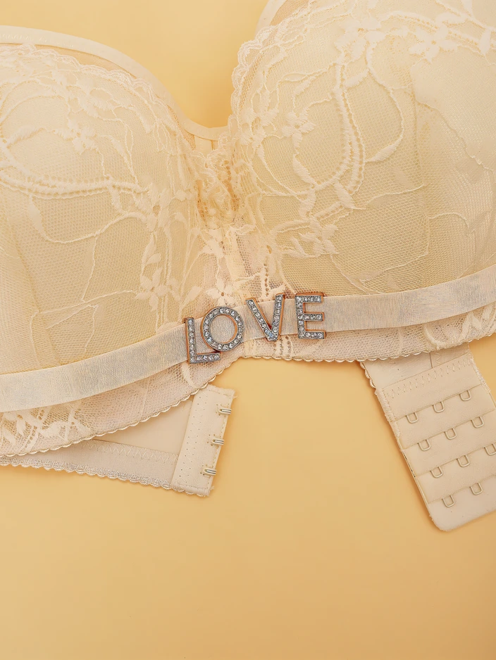 Royalfashion Women's padded bra with lace