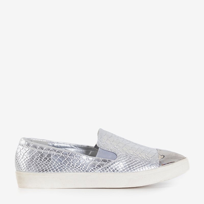 Srebrne slip on z lakierowanym noskiem - Obuwie