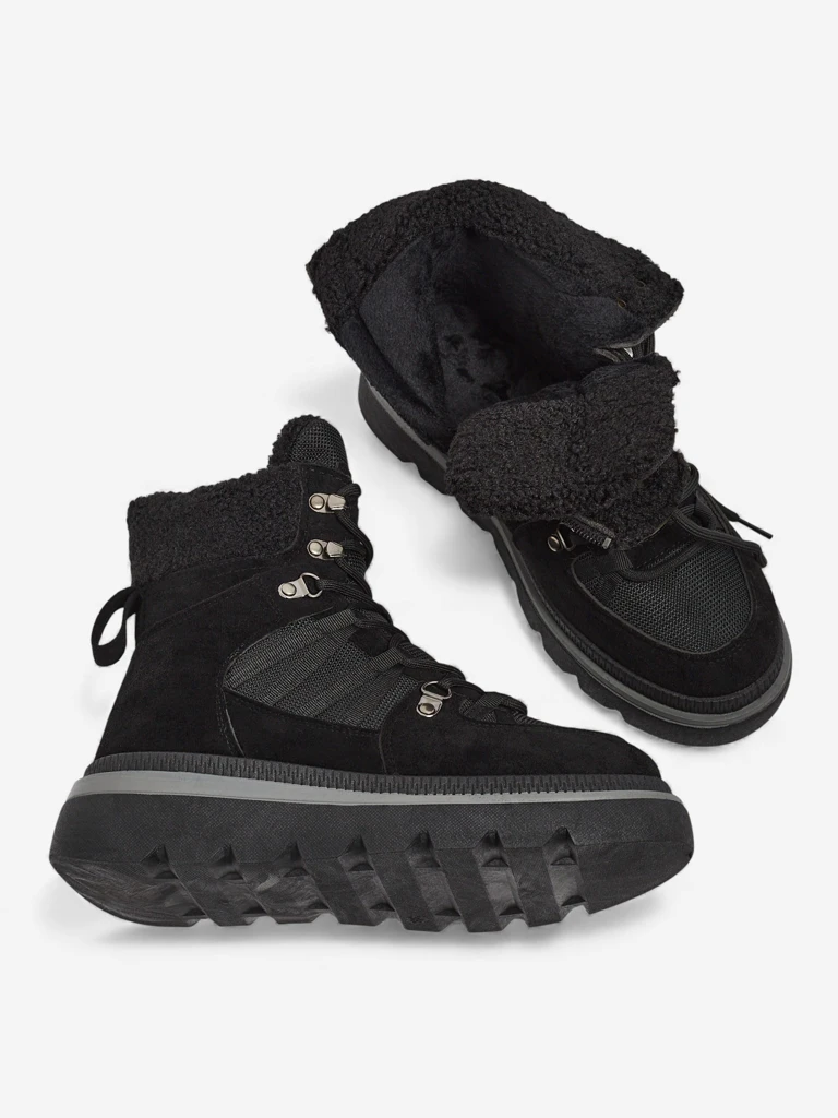 Aurora Women's Black Leather Elegant Ankle Boots for Autumn