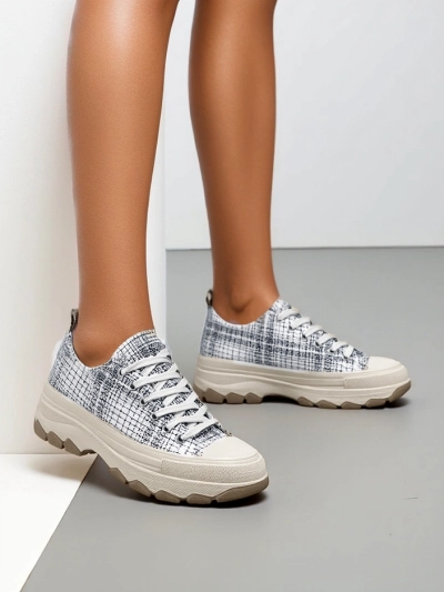 Royalfashion Women's platform sneakers Mirrles