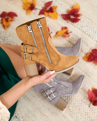 Royalfashion Women's camel boots with Feirrgo decoration