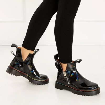 OUTLET Ladies' black lacquered boots with a zipper Odeta - Footwear