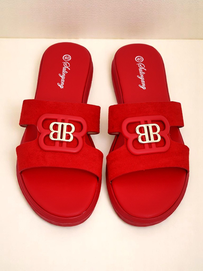 Royalfashion Женские шлепанцы на плоской подошве ChicStep