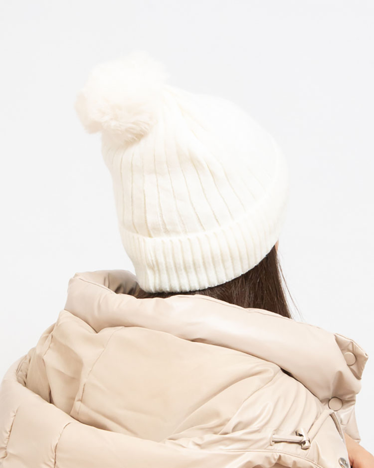 Royalfashion White women's insulated cap with pompom