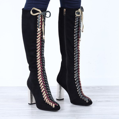 Czarne kozaki z plecionymi sznurówkami Kira - Obuwie