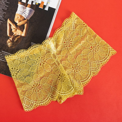 Women's yellow lace boxer shorts - Underwear