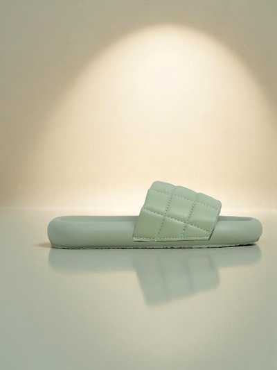 Royalfashion Sieviešu iešļūcenes uz plakanas zoles Quilt Walk