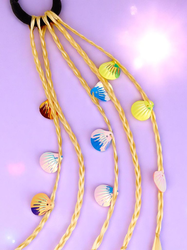 Royalfashion Clip-in braids on an elastic band with shells