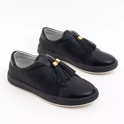 OUTLET Черные слипоны для девочек от Xomi- Shoes