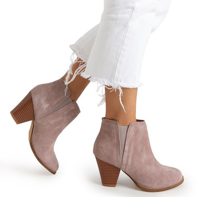 Gray boots on the post a'la cowboy boots Pererra - Footwear