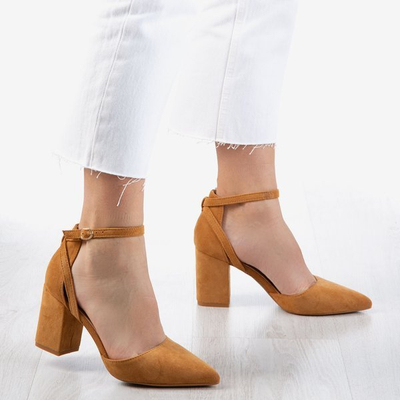 OUTLET Brown, cut-out pumps on a higher post. Party Time - Footwear