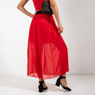 Красная женская юбка