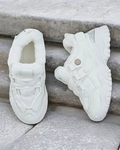 Royalfashion Women's Fur-Lined Sneakers Poriomo