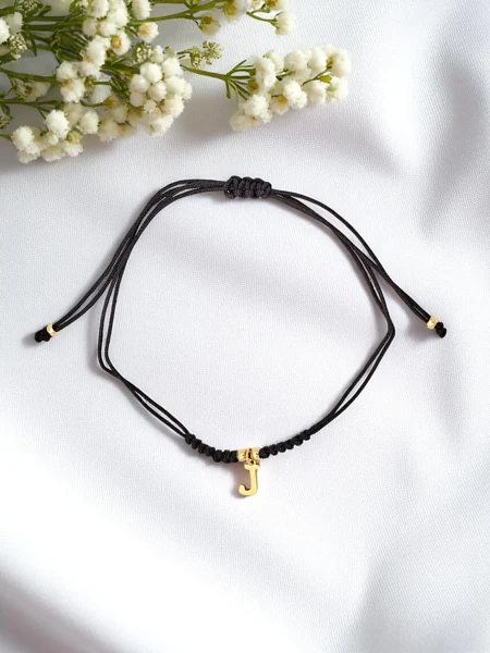 Sieviešu rokassprādze ar burtu J