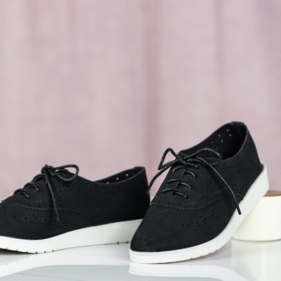 Black shoes on Malasia platform - Footwear 1