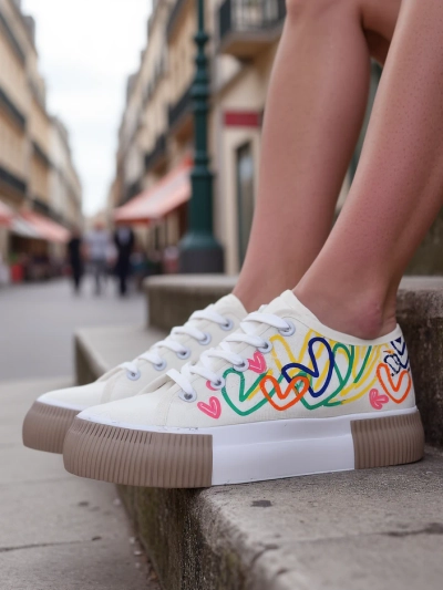 Royalfashion Women's sneakers with heart print Sercess