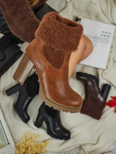 Women's Eco-Leather Heeled Ankle Boots with Knit Tirave