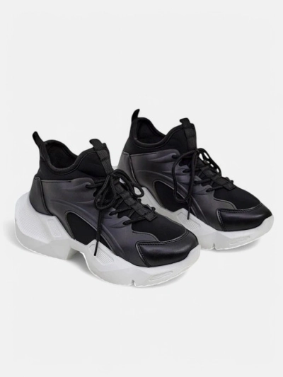 Royalfashion Women's sporty sneakers on a thicker sole Vivers