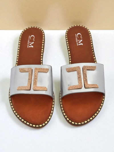 Royalfashion Женские шлёпанцы из экокожи с декором Gildra