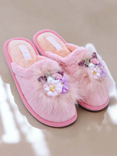 Женские меховые тапочки Royalfashion с цветами Ederra