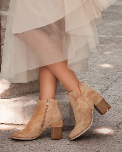 Royalfashion Women's eko suede Ovi boots