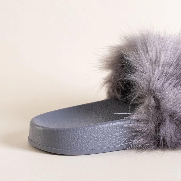 OUTLET Gray women's slippers with fur Danita - Footwear