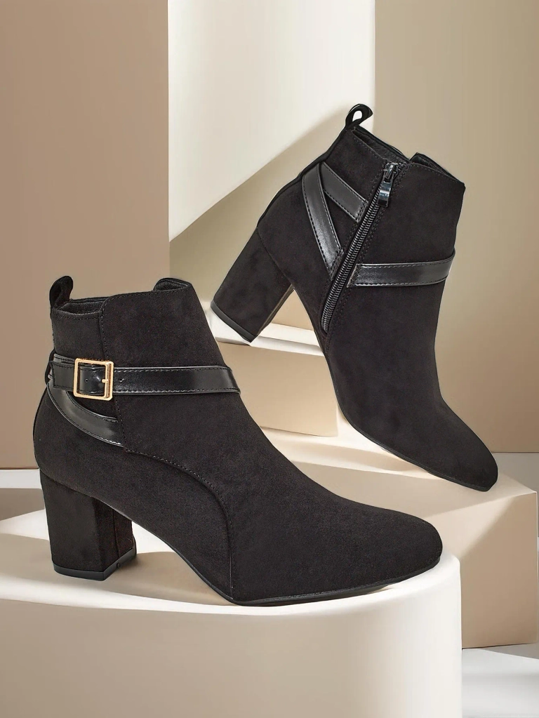 Женские сапоги Royalfashion на посту Eloron