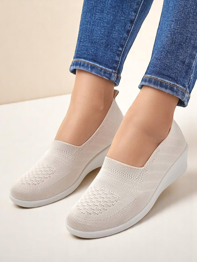 Royalfashion Sieviešu loafers uz zemas platformas Epoles