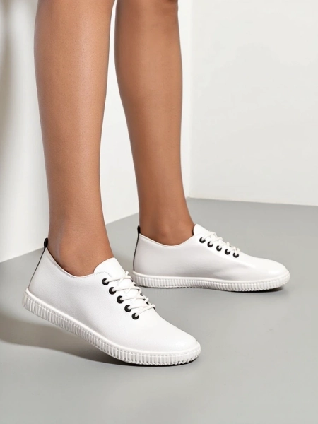 Royalfashion Women's openwork sneakers Tareb