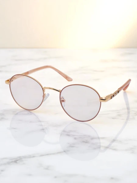 Royalfashion Sunglasses in a Square Skyline Shades
