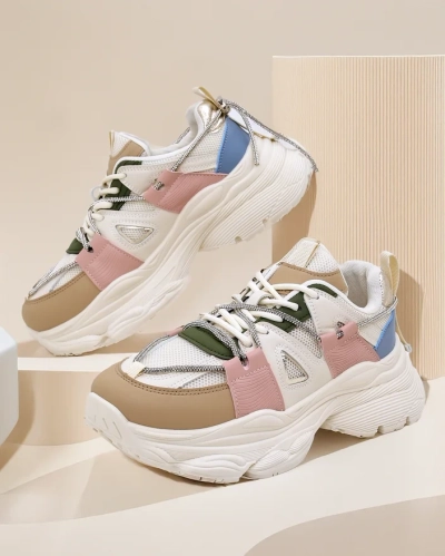 Royalfashion Women's sneakers on a thicker sole Reterri