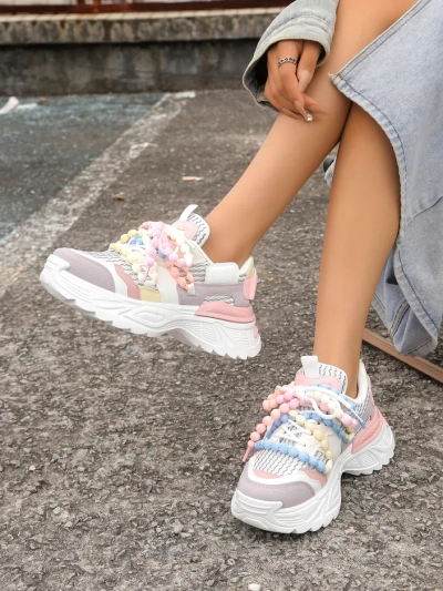 Royalfashion Women's sporty sneakers on a thicker sole Loness