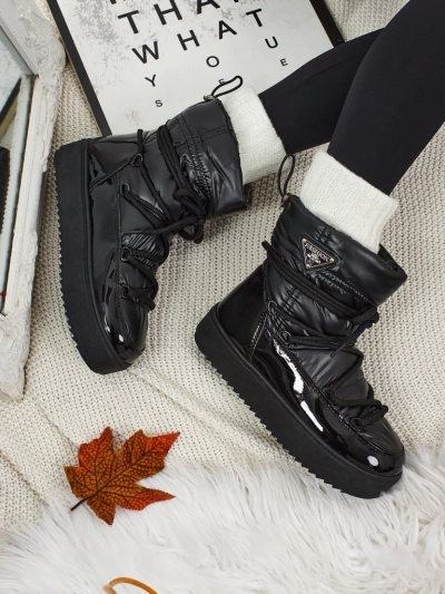 Naiste karusnahast saapad Lysmora