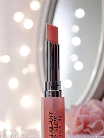 Mitrinoša lūpu krāsa-balzams tonī Powder Pink