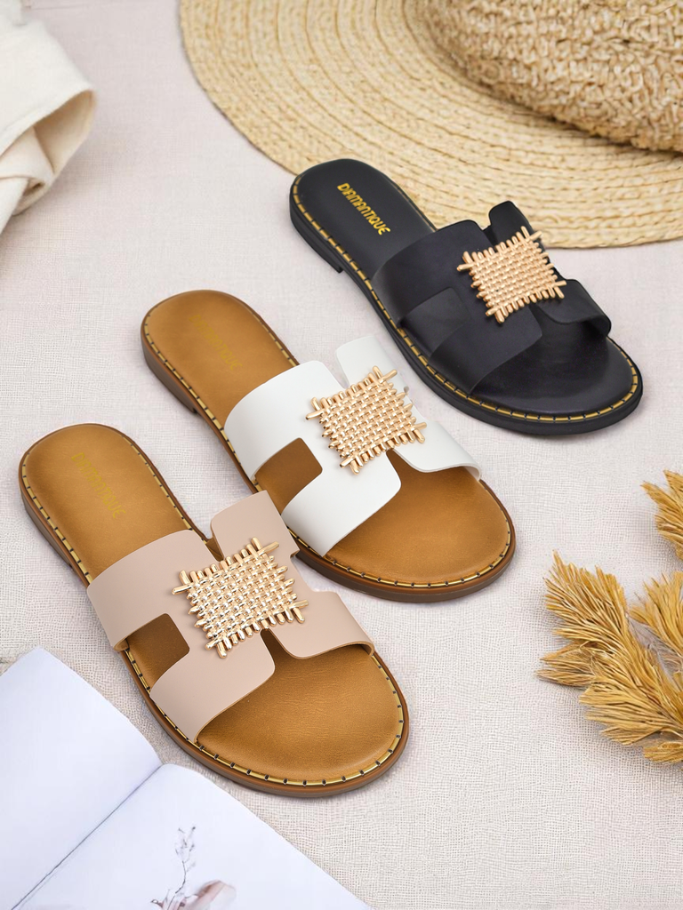 Royalfashion Women’s slides with decoration Crattes