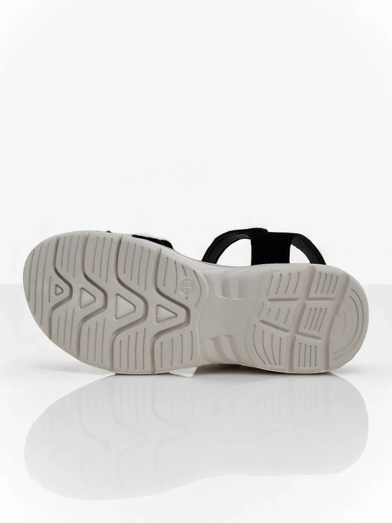 Royalfashion Dámske sandále na plochom podpätku Nirras