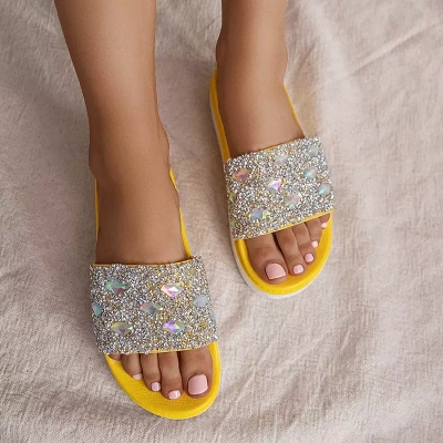 OUTLET Yellow women's platform slippers with cubic zirconia Sailor - Footwear