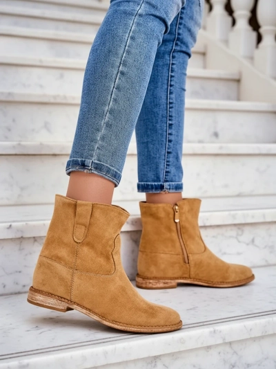 Royalfashion Brown ankle boots with cowboy style on covered wedge Patorias