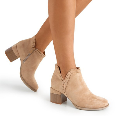 Light brown boots with square heel Tours - Footwear