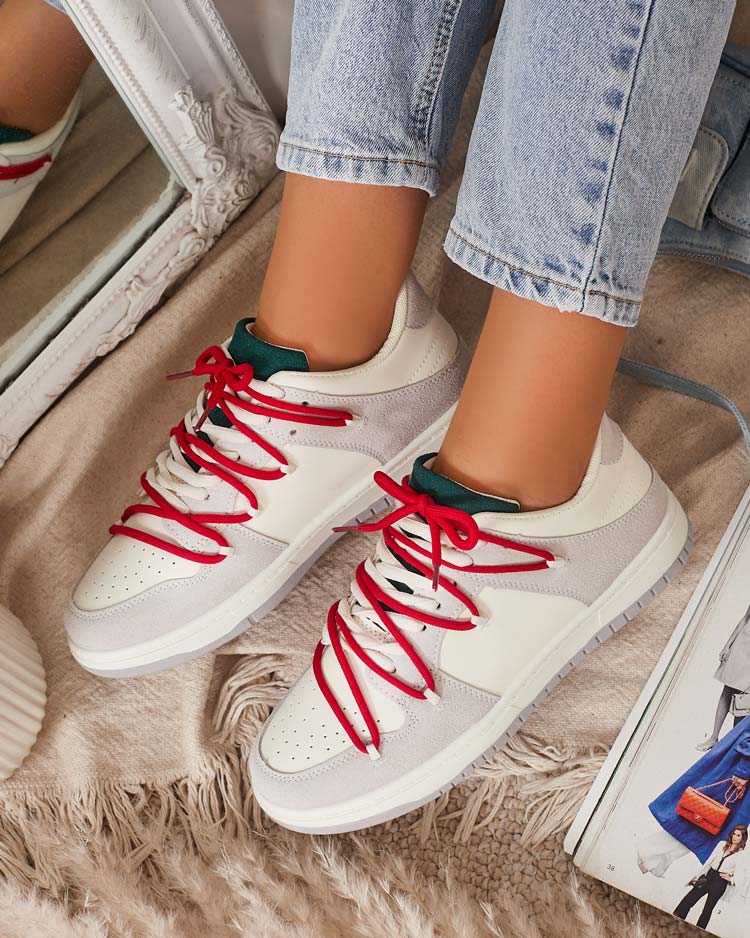 Baltas un pelēkas sieviešu sporta kedas ar sarkanām aukliņām Olierinc - Apavi