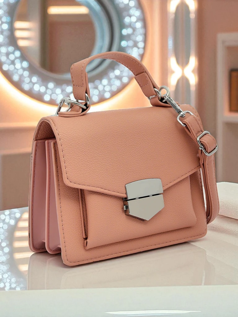 Royalfashion Women's envelope handbag with handle Amalthea Avorio