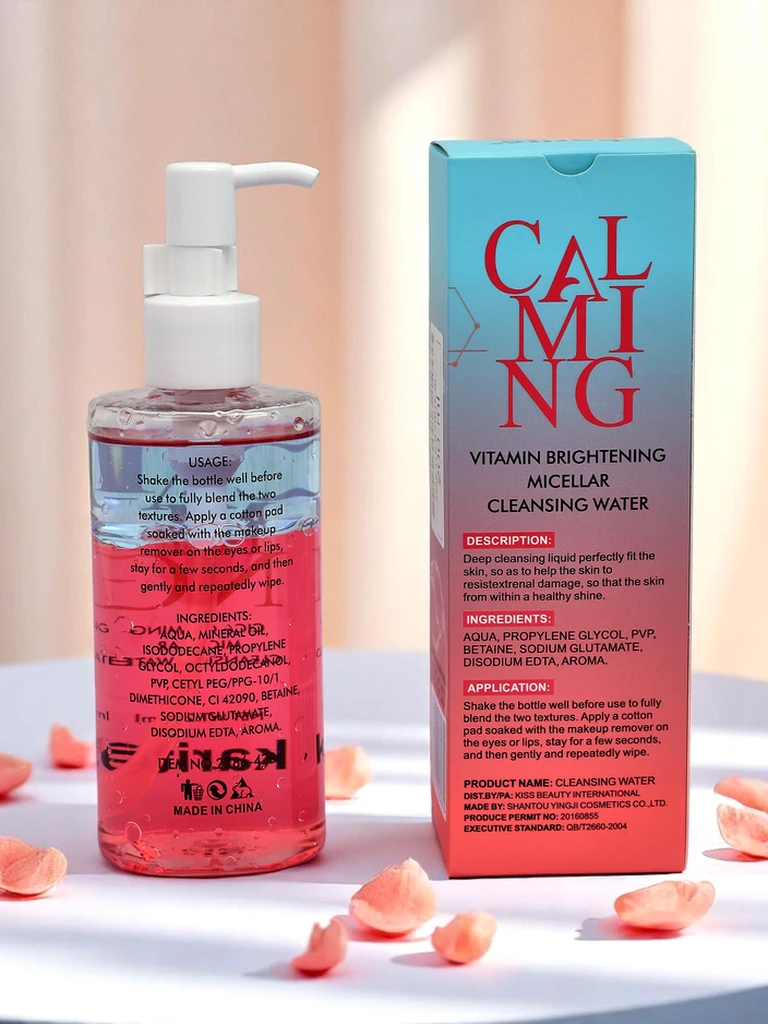 Nomierinoša un mitrinoša divfāžu micelārā attīrošā šķidruma līdzeklis grima noņemšanai ar sūkni