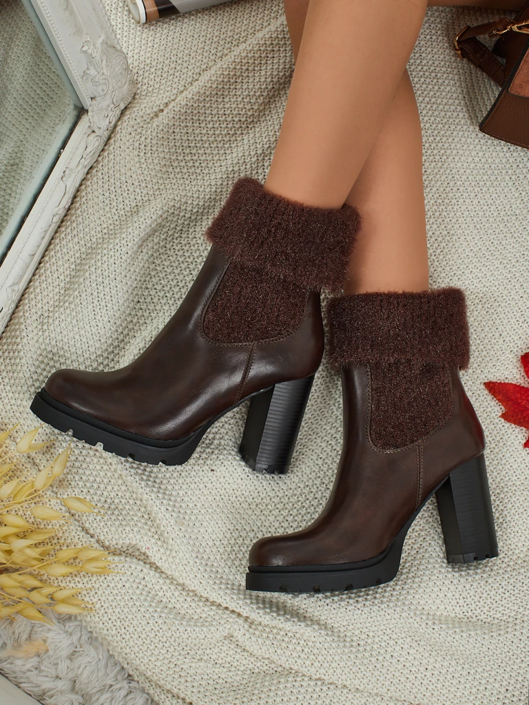 Women's eco-leather heeled ankle boots with Tirave knit