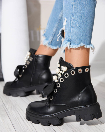 Melni sieviešu zābaki, kas šņorēti ar lentīti Legati- Footwear