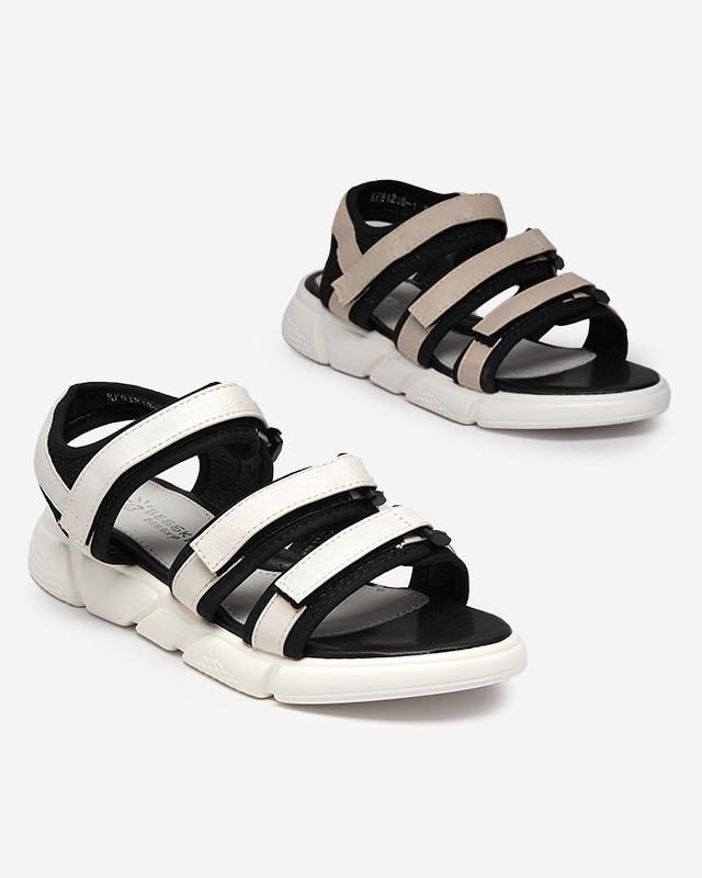 Girls' sandals fastened with Velcro in beige Mumin-Shoes