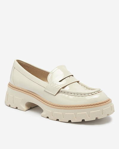 Beige lacquered moccasins for women Mewira - Footwear