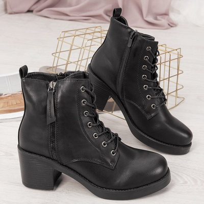 Black ankle boots on a higher post Fanilla - Shoes