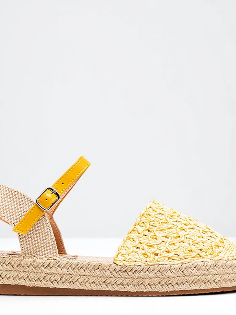 Желтые женские эспадрильи с ажурным триумфом - Обувь